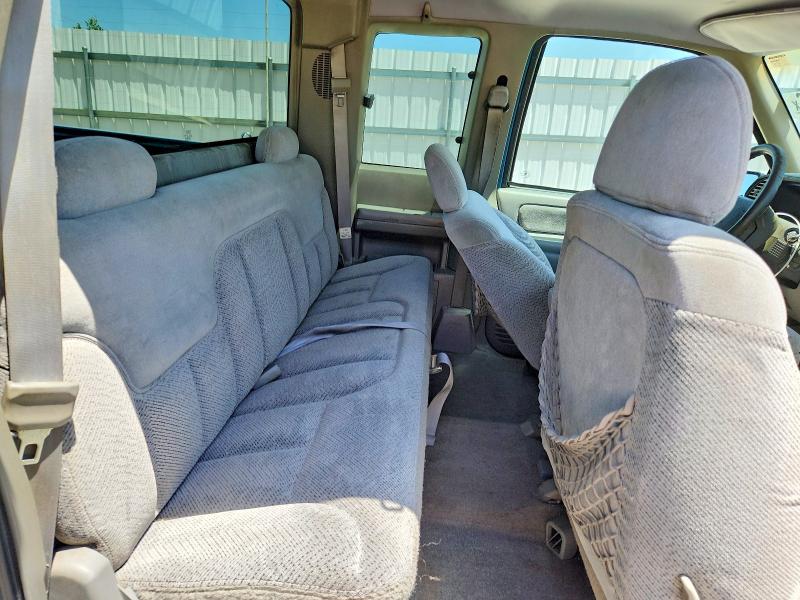 Photo 10 from auction – 1997 CHEVROLET GMT-400 with VIN 2GCEC19R1V1255241