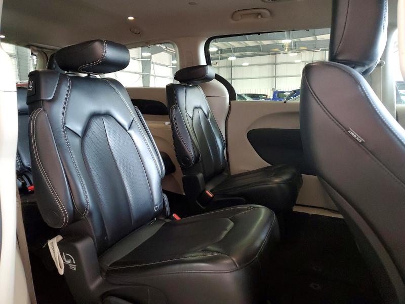 Photo 11 from auction – 2023 CHRYSLER PACIFICA with VIN 2C4RC1BG8PR533003