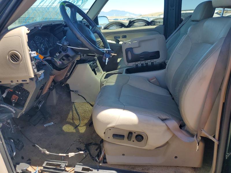 Photo 7 from auction – 2001 CHEVROLET SUBURBAN with VIN 3GNFK16T91G211214