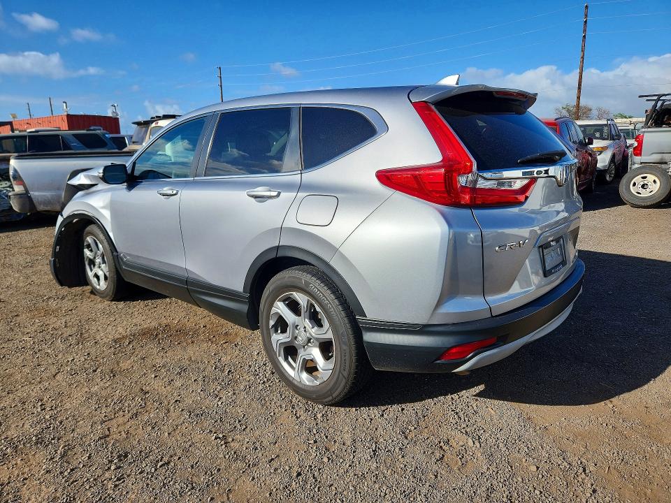 Photo 2 from auction – 2018 HONDA CR-V with VIN 7FARW1H55JE039749