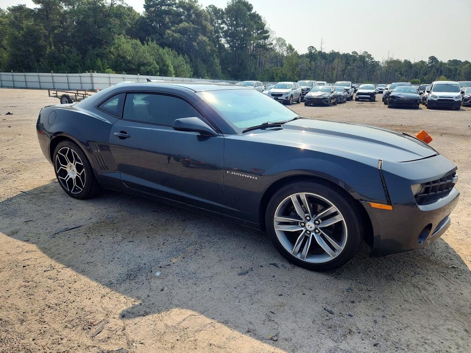 Photo 4 from auction – 2012 CHEVROLET CAMARO with VIN 2G1FA1E3XC9185922