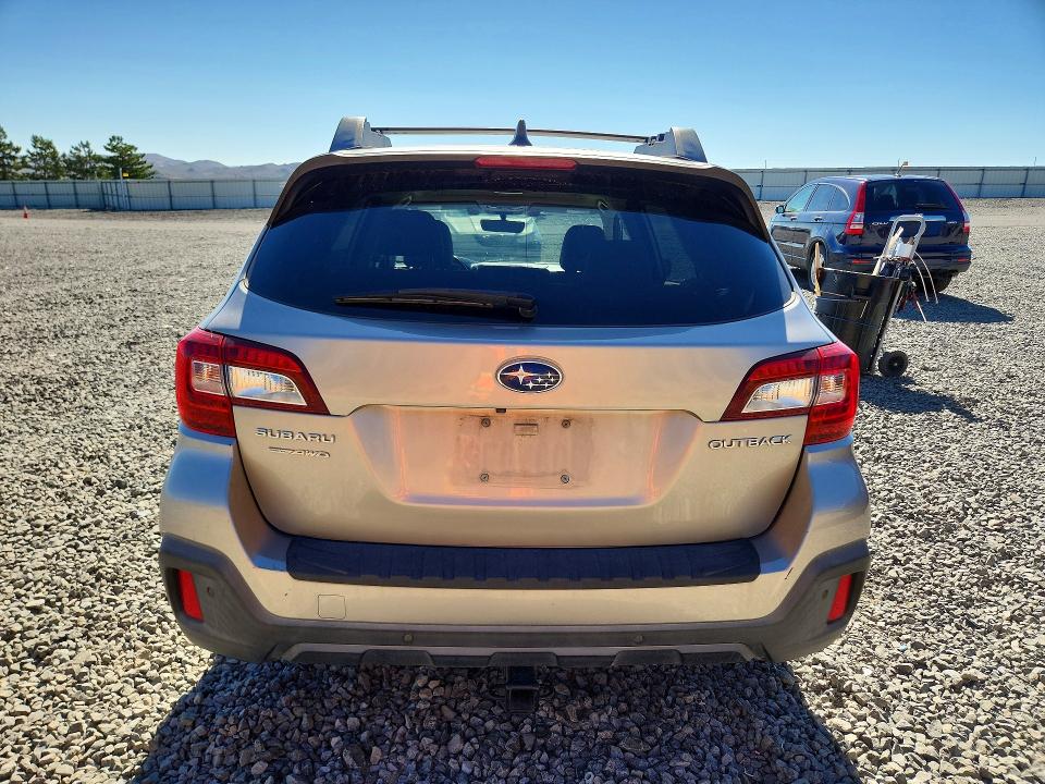 Photo 6 from auction – 2018 SUBARU OUTBACK with VIN 4S4BSANC4J3383920