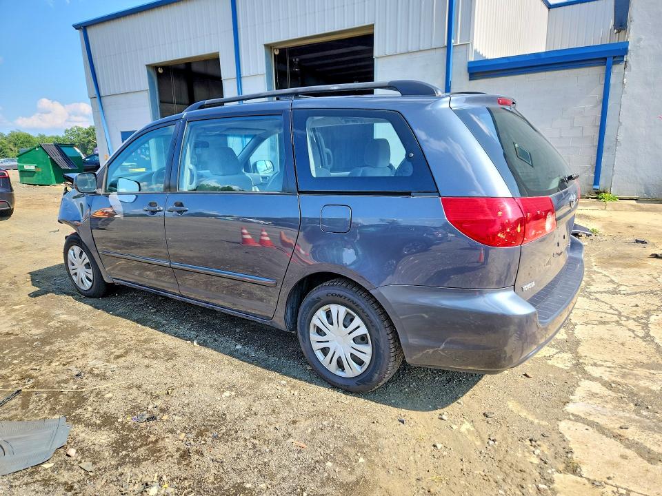 Photo 2 from auction – 2009 TOYOTA SIENNA with VIN 5TDZK23C69S232132