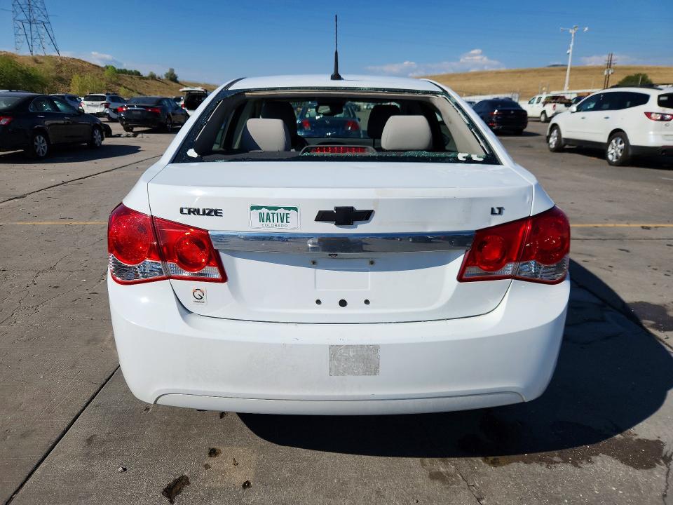 Photo 6 from auction – 2014 CHEVROLET CRUZE with VIN 1G1PC5SB1E7143757
