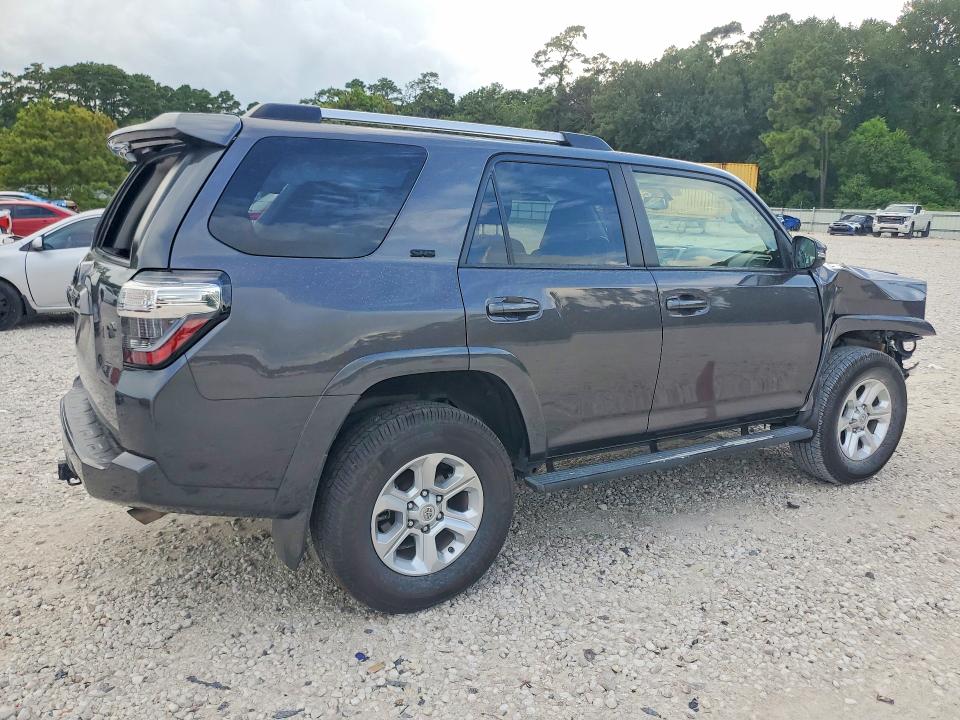 Photo 3 from auction – 2019 TOYOTA 4RUNNER with VIN JTEBU5JR9K5614795
