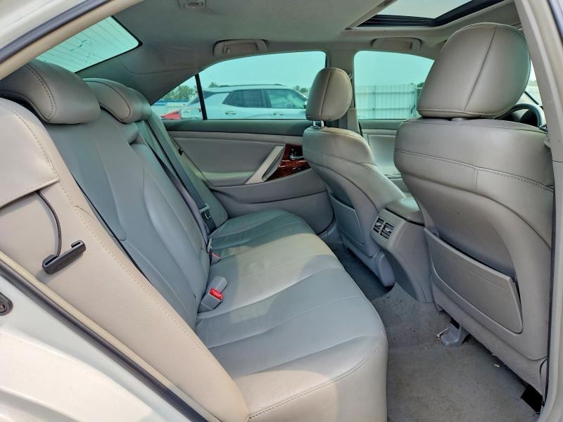 Photo 10 from auction – 2011 TOYOTA CAMRY with VIN 4T1BB3EKXBU128624