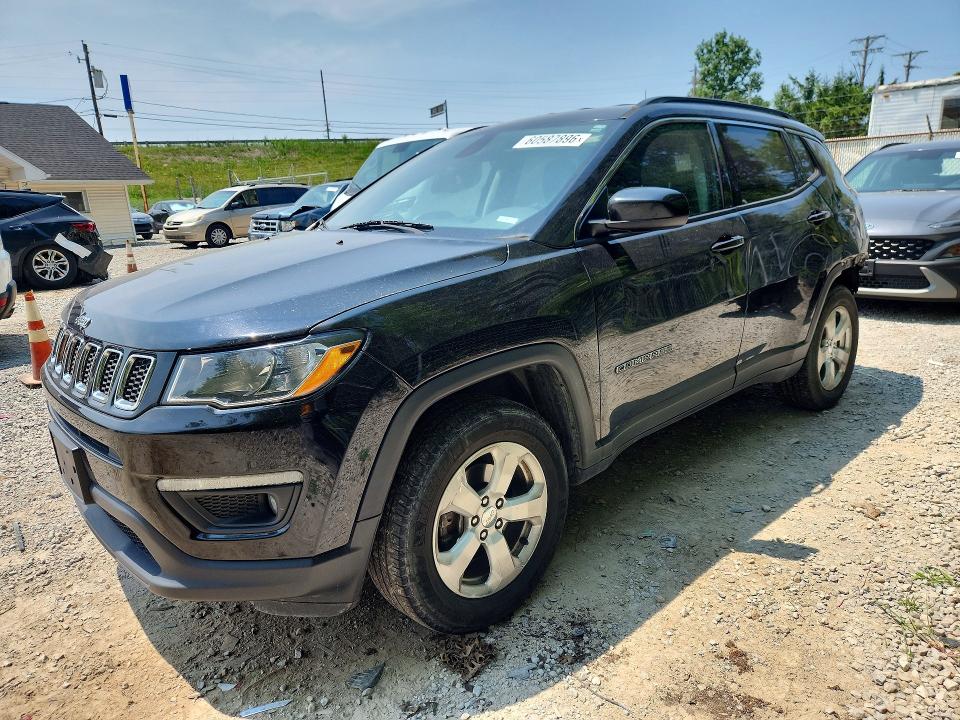 JEEP COMPASS 2018 with VIN 3C4NJDBB0JT232501 - Photo from auction