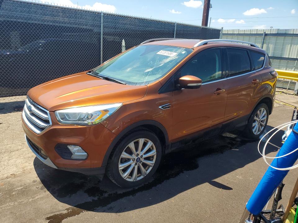 FORD ESCAPE 2017 с VIN 1FMCU0J99HUD51357 - Фото с аукциона