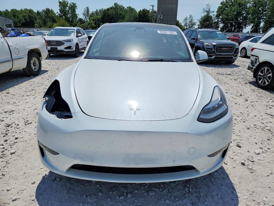 Photo 5 from auction – 2022 TESLA MODEL Y with VIN 7SAYGAEE5NF310214
