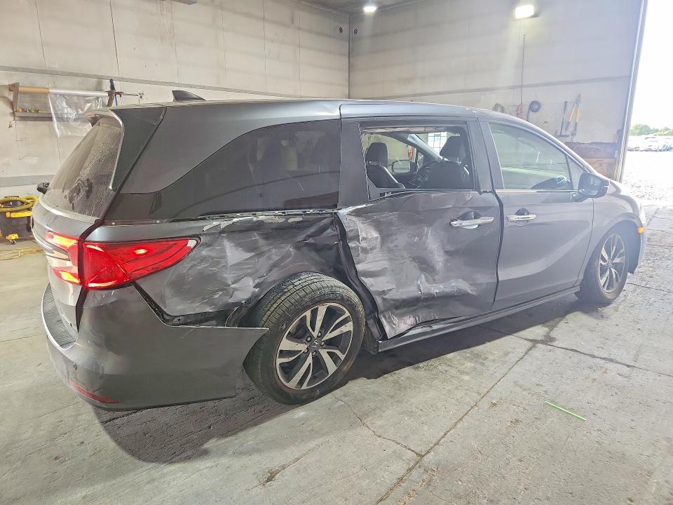 Photo 3 from auction – 2022 HONDA ODYSSEY with VIN 5FNRL6H84NB047360