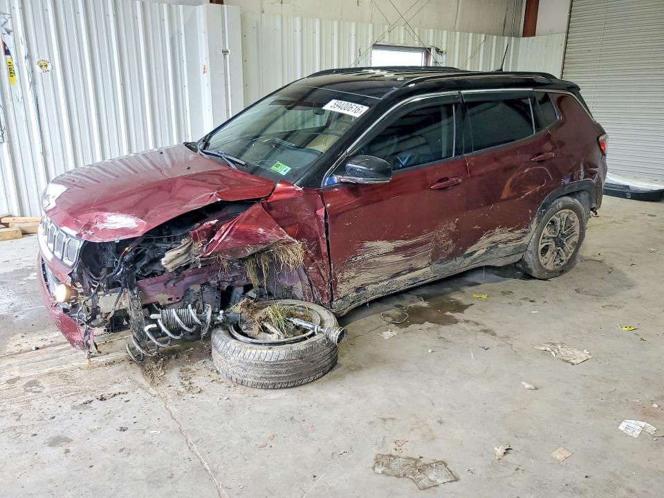 JEEP COMPASS 2022 with VIN 3C4NJDCB3NT101955 - Photo from auction