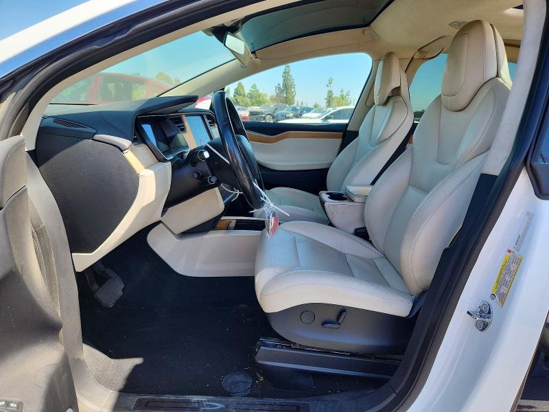 Photo 7 from auction – 2018 TESLA MODEL X with VIN 5YJXCAE29JF124180