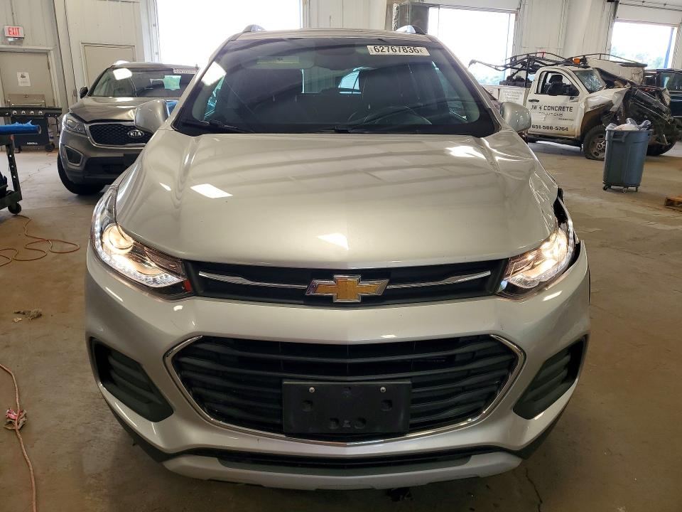 Photo 5 from auction – 2019 CHEVROLET TRAX with VIN KL7CJPSB9KB916522