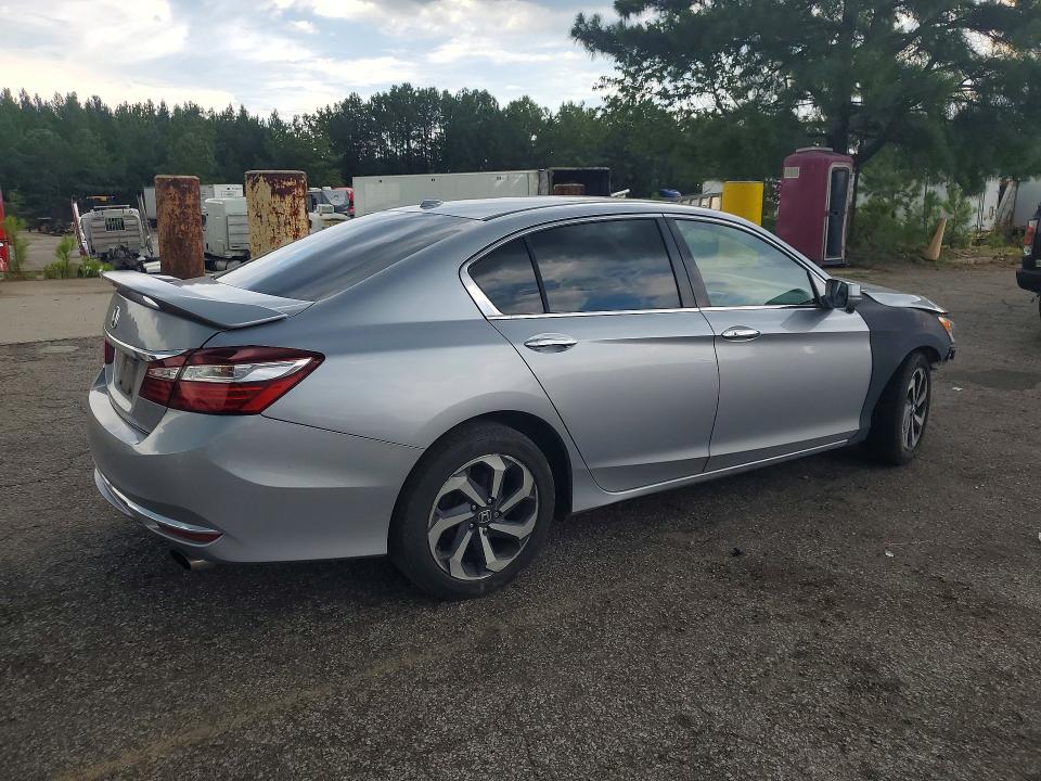 Photo 3 from auction – 2016 HONDA ACCORD with VIN 1HGCR2F88GA189563