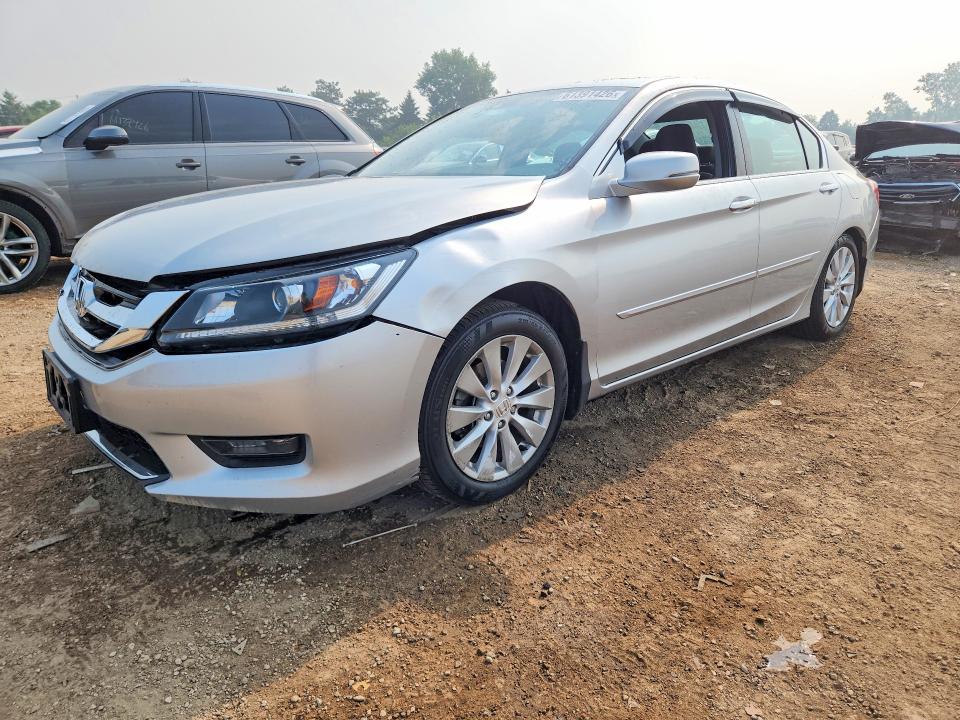 HONDA ACCORD 2015 with VIN 1HGCR2F80FA023066 - Photo from auction