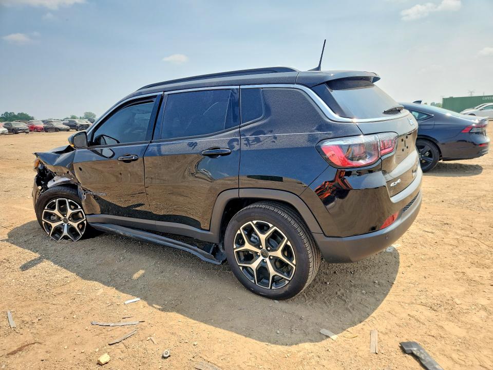 Photo 2 from auction – 2025 JEEP COMPASS with VIN 3C4NJDCN6ST520842