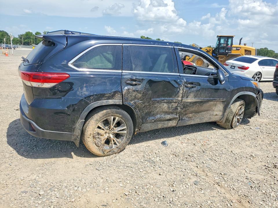 Photo 3 from auction – 2019 TOYOTA HIGHLANDER with VIN 5TDZZRFH7KS363006