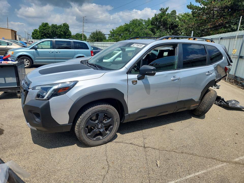 SUBARU FORESTER 2024 with VIN JF2SKAJC2RH402913 - Photo from auction