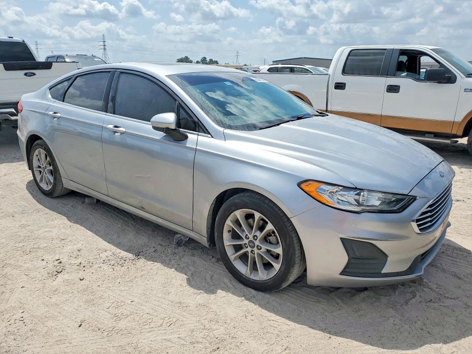 Photo 4 from auction – 2020 FORD FUSION with VIN 3FA6P0HDXLR140144