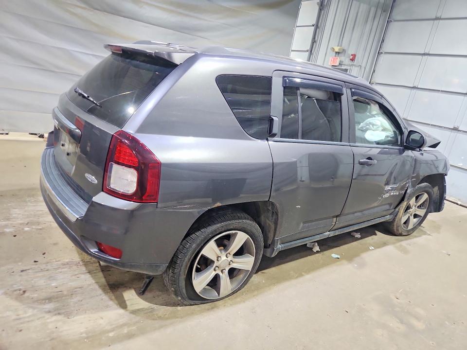 Photo 3 from auction – 2016 JEEP COMPASS with VIN 1C4NJDEB1GD696360