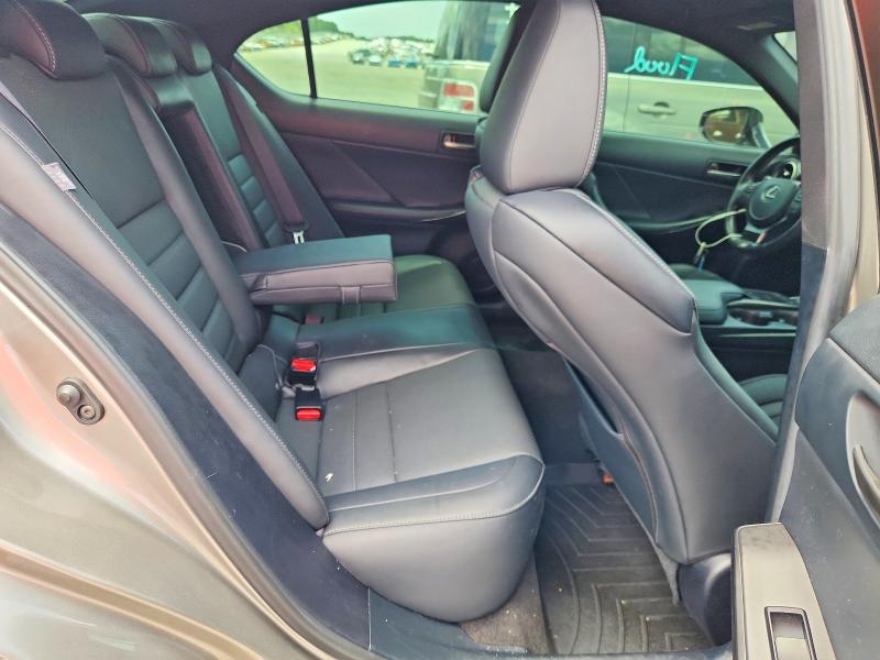Photo 10 from auction – 2021 LEXUS IS with VIN JTHGZ1B21M5044900