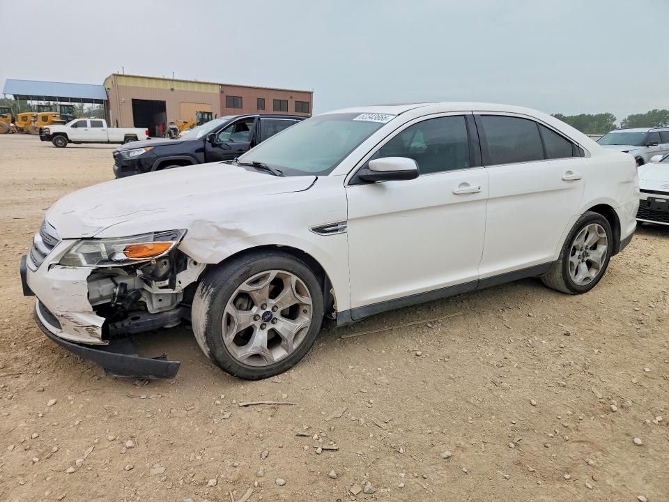 FORD TAURUS 2012 with VIN 1FAHP2EW9CG116385 - Photo from auction