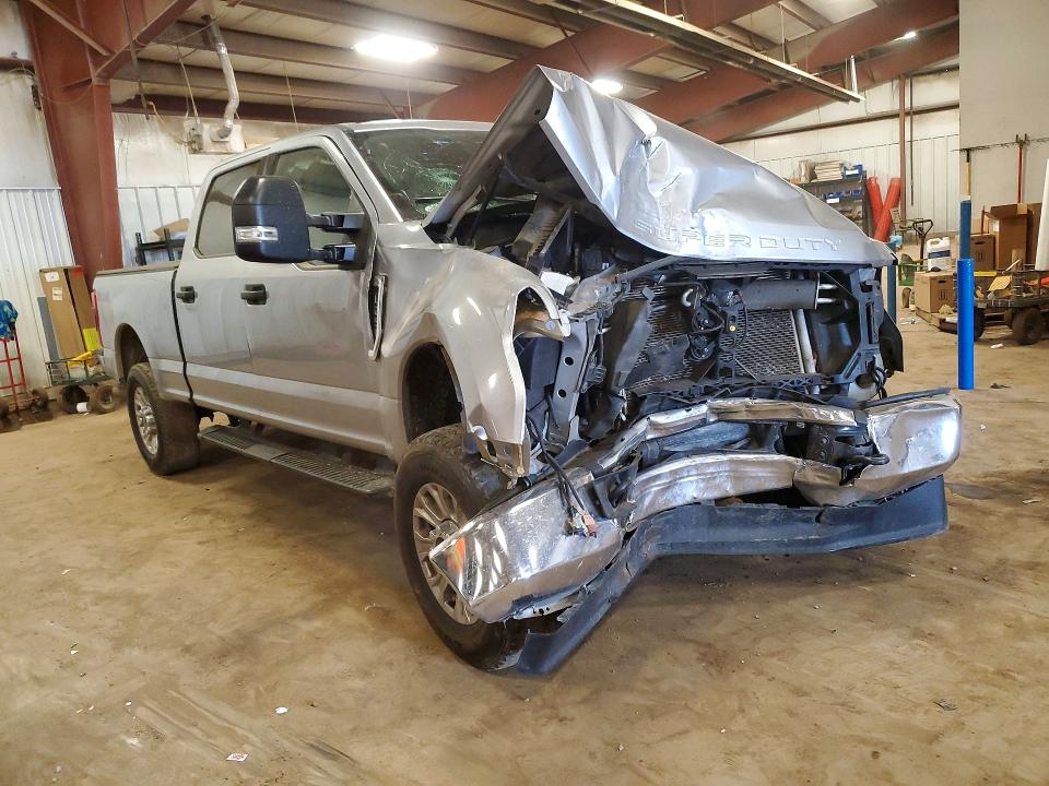 Photo 4 from auction – 2022 FORD F250 with VIN 1FT7W2B69NEF06365