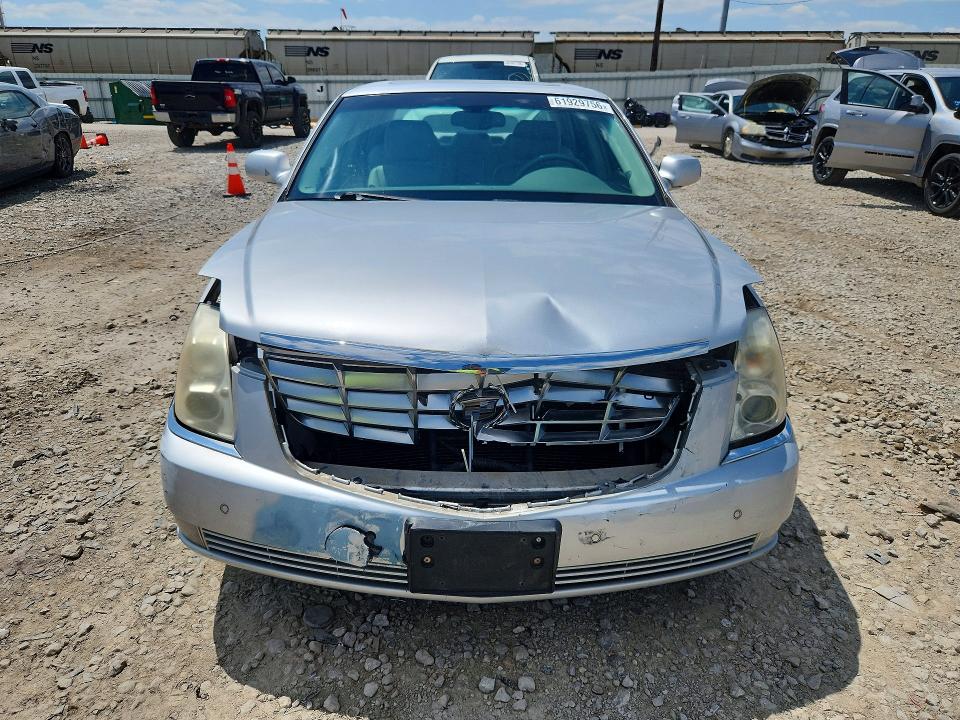 Photo 5 from auction – 2010 CADILLAC DTS with VIN 1G6KD5EY7AU104684