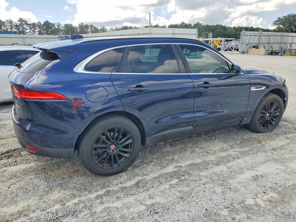 Photo 3 from auction – 2018 JAGUAR F-PACE with VIN SADCK2FX5JA288623
