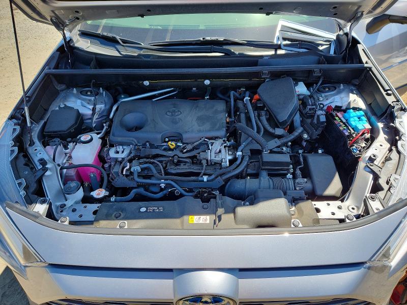 Photo 12 from auction – 2020 TOYOTA RAV4 with VIN JTMDWRFV1LD056520