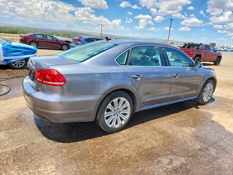 Photo 3 from auction – 2015 VOLKSWAGEN PASSAT with VIN 1VWAS7A32FC121391