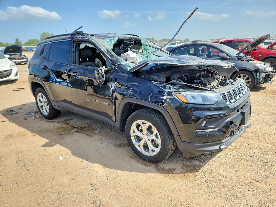 Photo 4 from auction – 2024 JEEP COMPASS with VIN 3C4NJDBN6RT101594