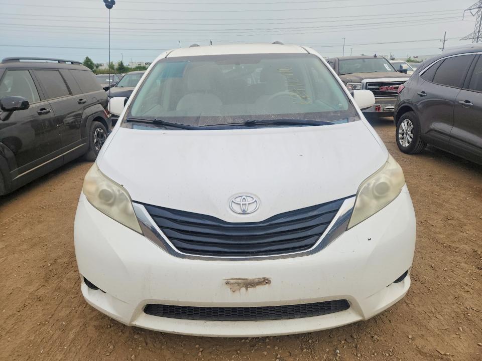 Photo 5 from auction – 2011 TOYOTA SIENNA with VIN 5TDKK3DC4BS056595