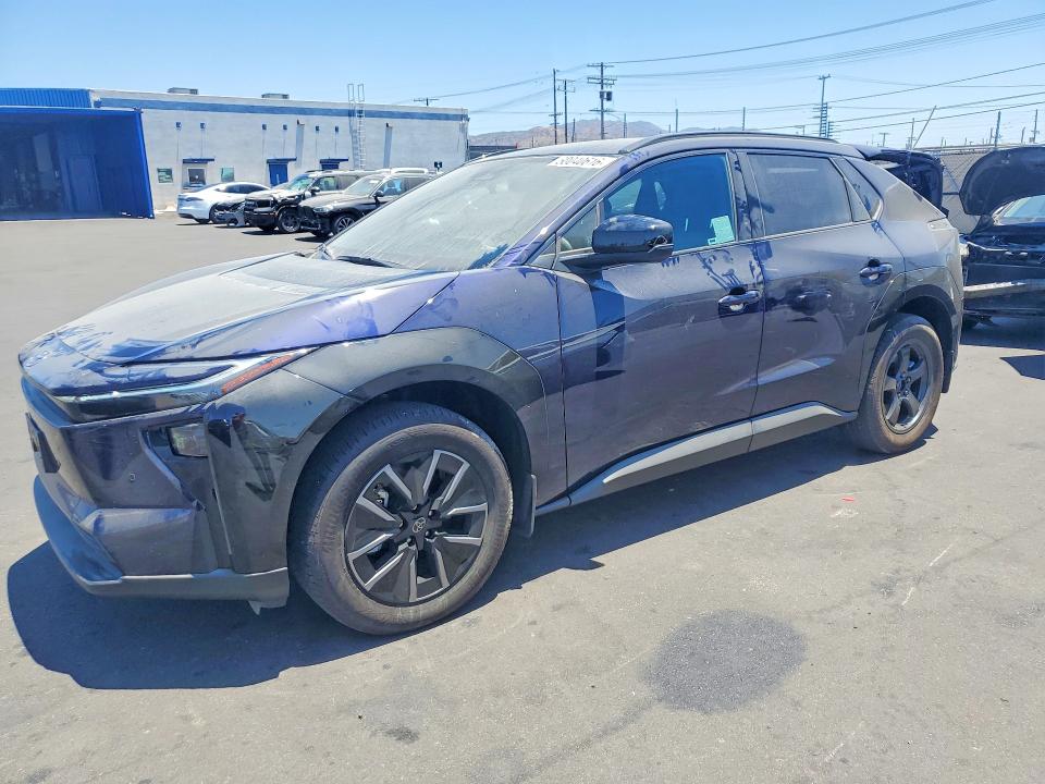 TOYOTA BZ 2026 z numerem VIN JTMBCAEB3TA007068 - Zdjęcie z aukcji