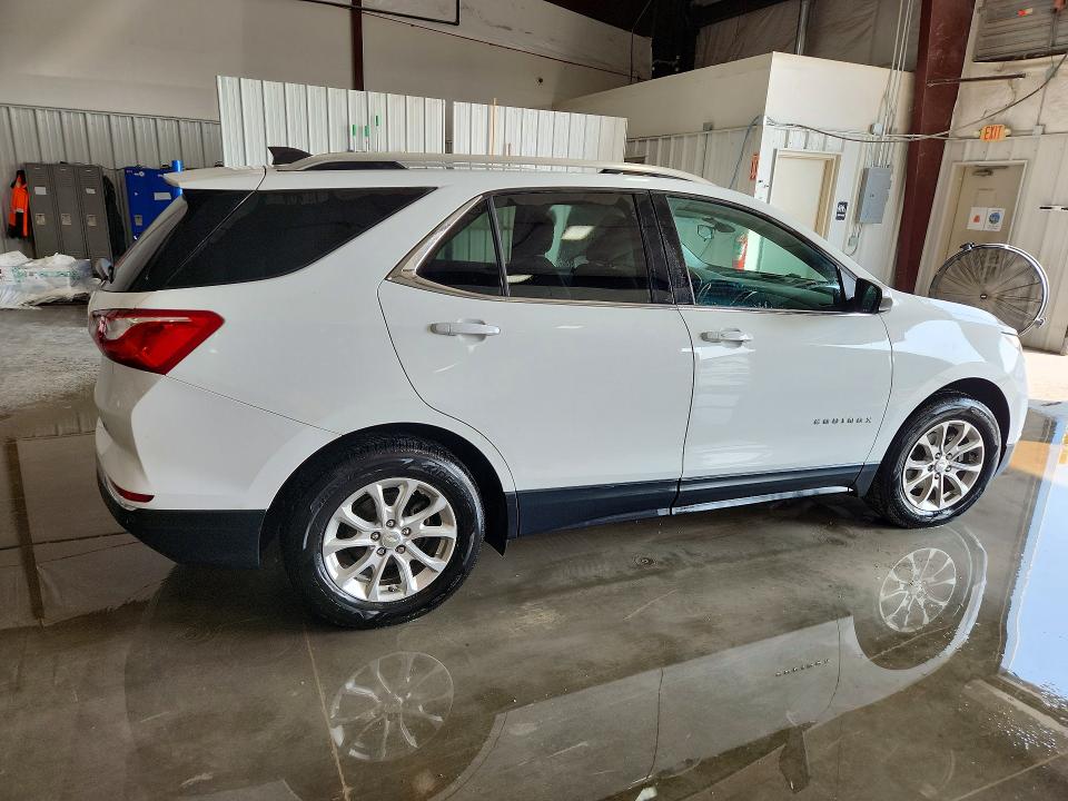 Photo 3 from auction – 2020 CHEVROLET EQUINOX with VIN 3GNAXKEV8LS531404