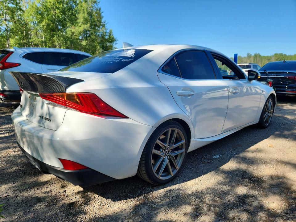 Photo 3 from auction – 2017 LEXUS IS with VIN JTHCE1D23H5013774