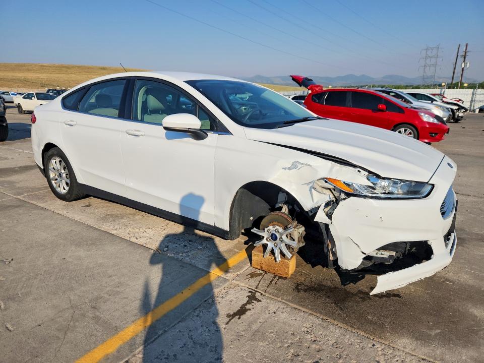 Photo 4 from auction – 2015 FORD FUSION with VIN 3FA6P0G70FR148558