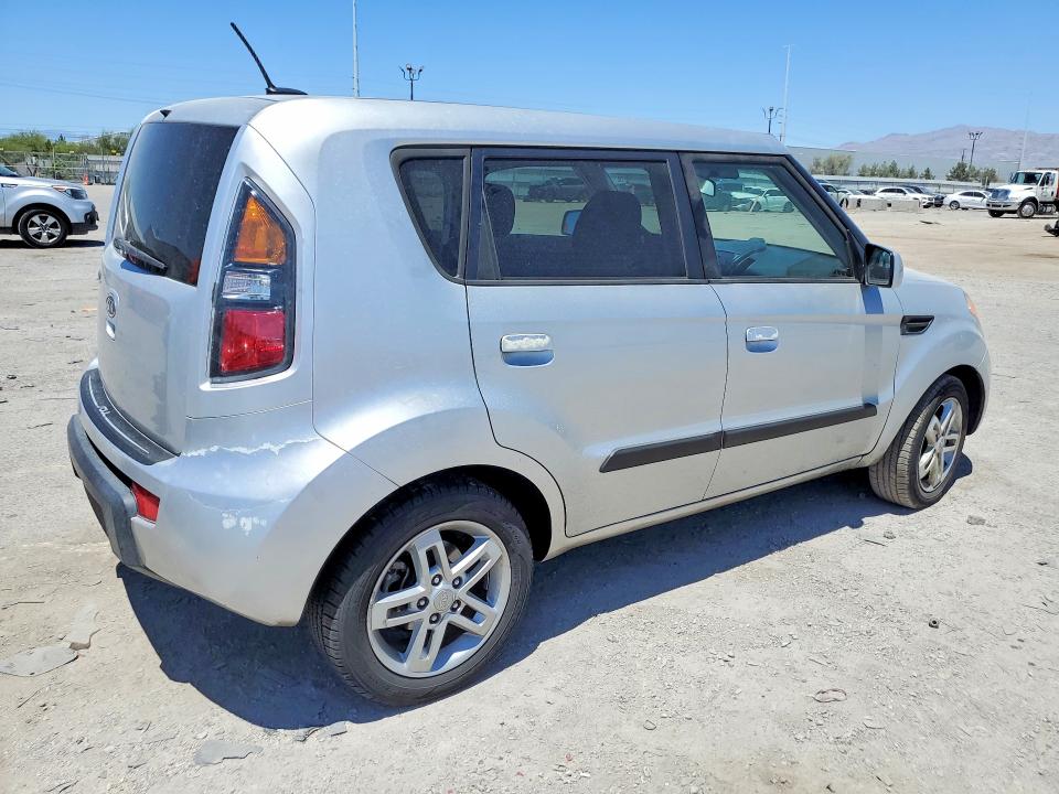 Photo 3 from auction – 2010 KIA SOUL with VIN KNDJT2A28A7151233
