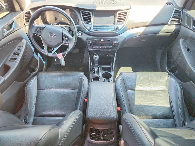 Photo 8 from auction – 2016 HYUNDAI TUCSON with VIN KM8J33A25GU068712