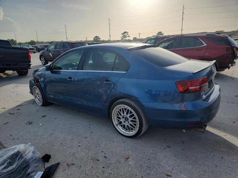 Photo 2 from auction – 2017 VOLKSWAGEN JETTA with VIN 3VW2B7AJ0HM331329