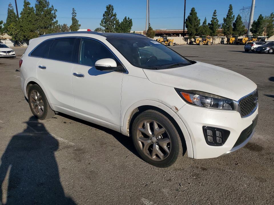 Photo 4 from auction – 2016 KIA SORENTO with VIN 5XYPK4A17GG053368
