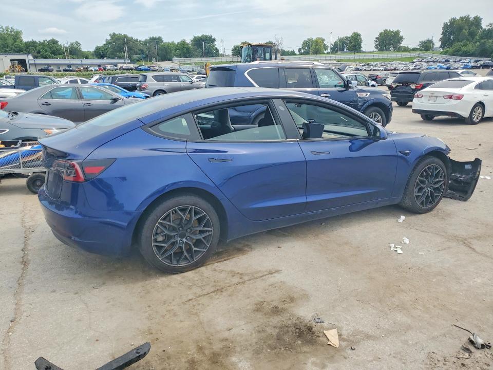 Photo 3 from auction – 2023 TESLA MODEL 3 with VIN 5YJ3E1EA4PF579866