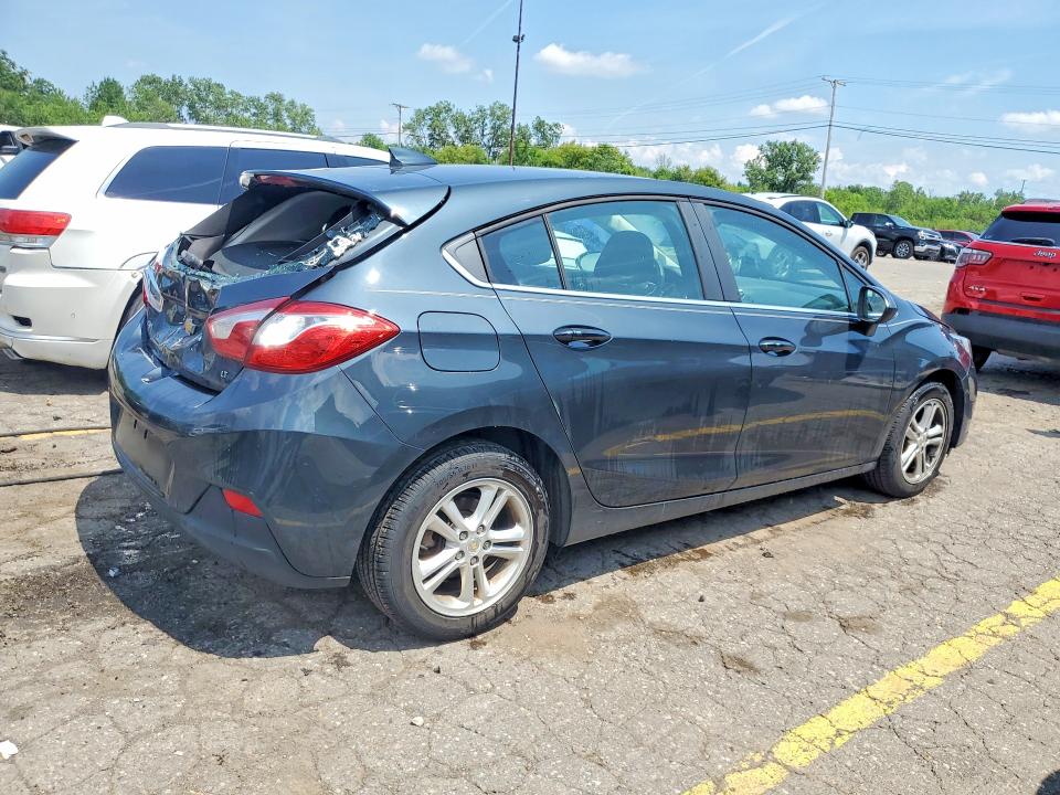 Photo 3 from auction – 2018 CHEVROLET CRUZE with VIN 3G1BE6SM7JS527596