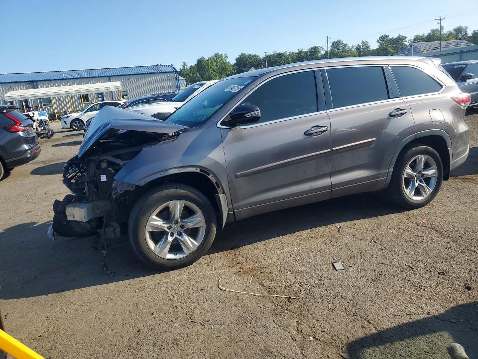 TOYOTA HIGHLANDER 2015 with VIN 5TDDKRFH5FS137521 - Photo from auction