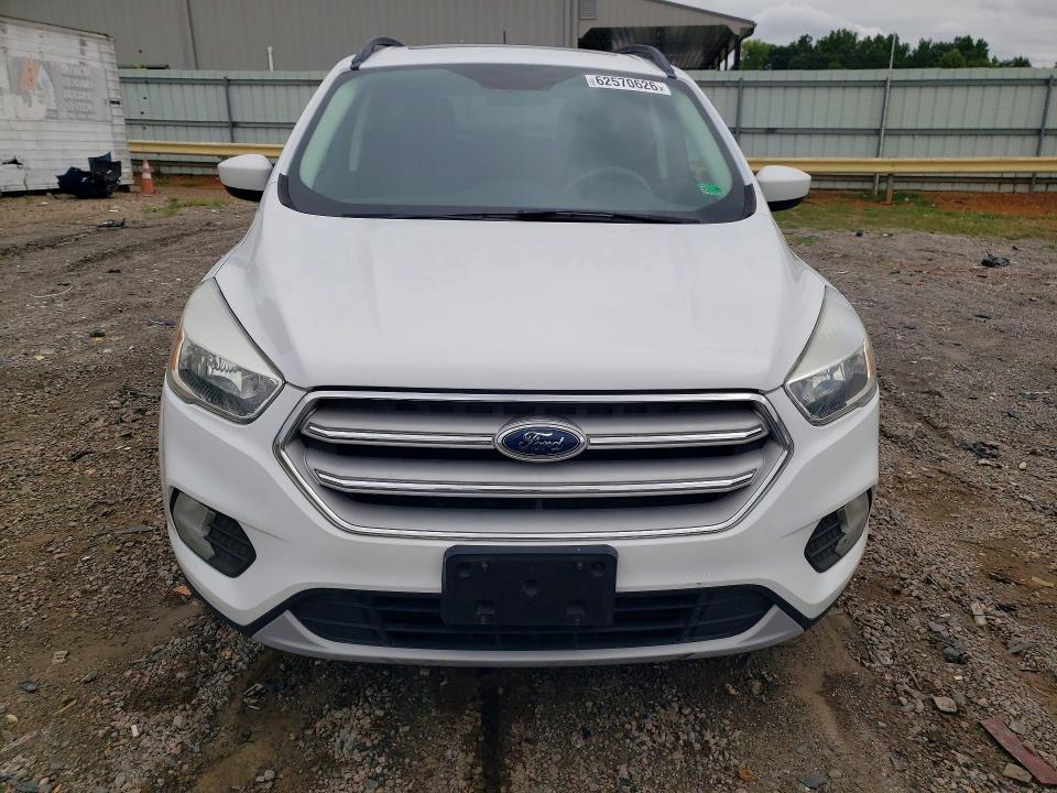 Photo 5 from auction – 2018 FORD ESCAPE with VIN 1FMCU0GD7JUA18818