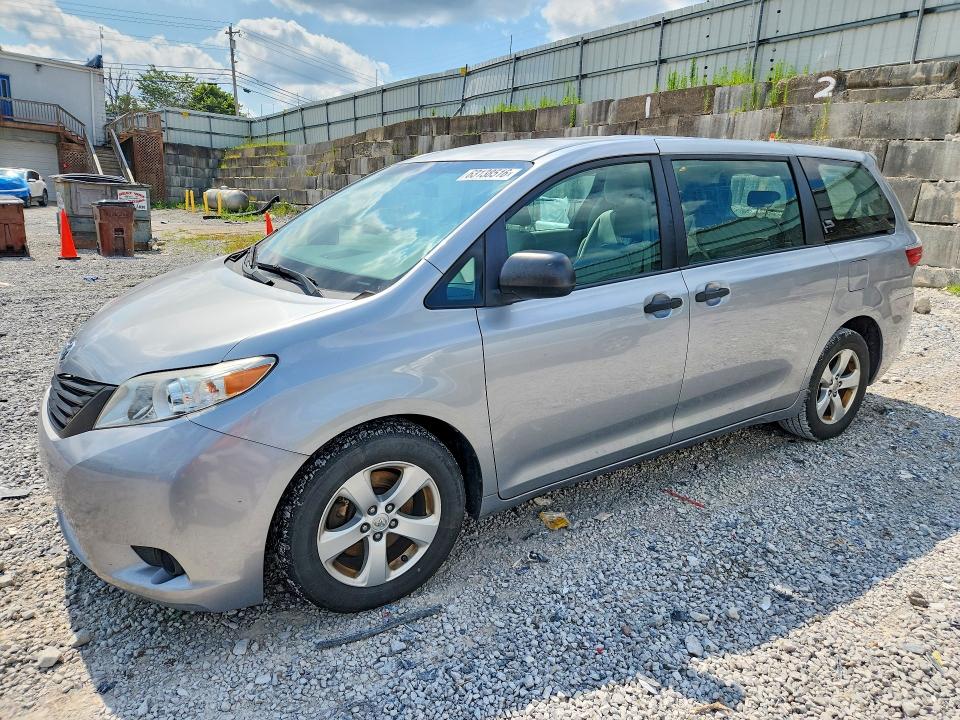 TOYOTA SIENNA 2016 with VIN 5TDZK3DC2GS759022 - Photo from auction