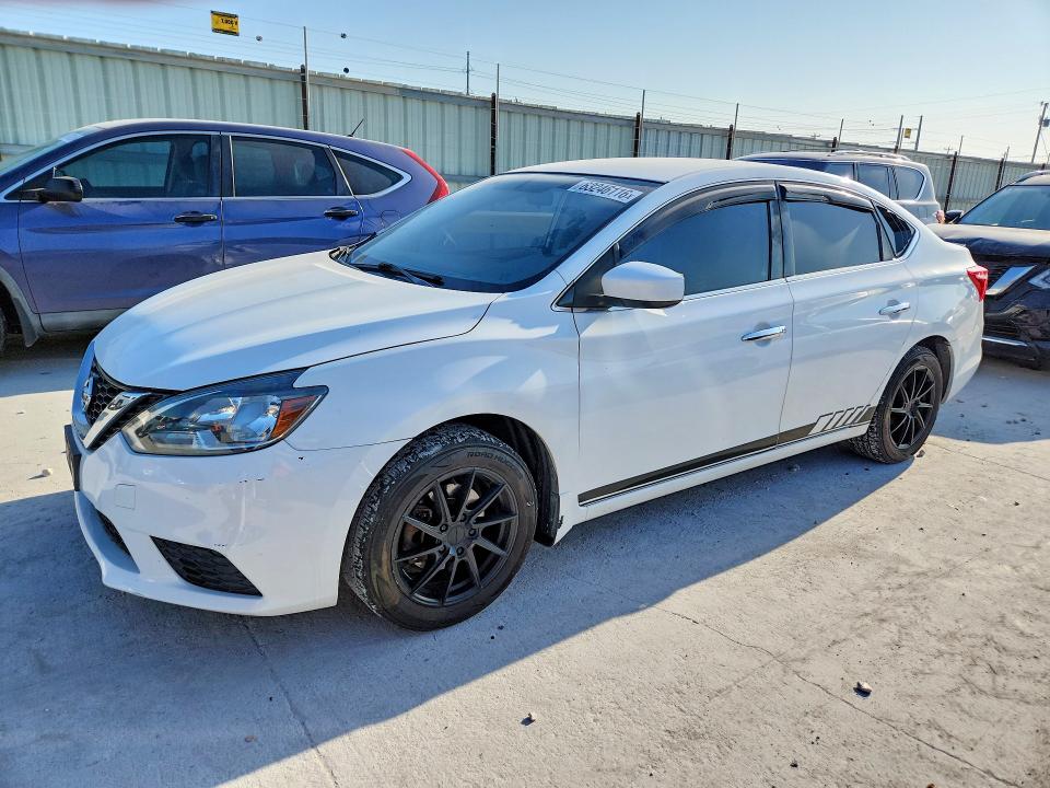 Photo 1 from auction – 2017 NISSAN SENTRA with VIN 3N1AB7AP5HY261728