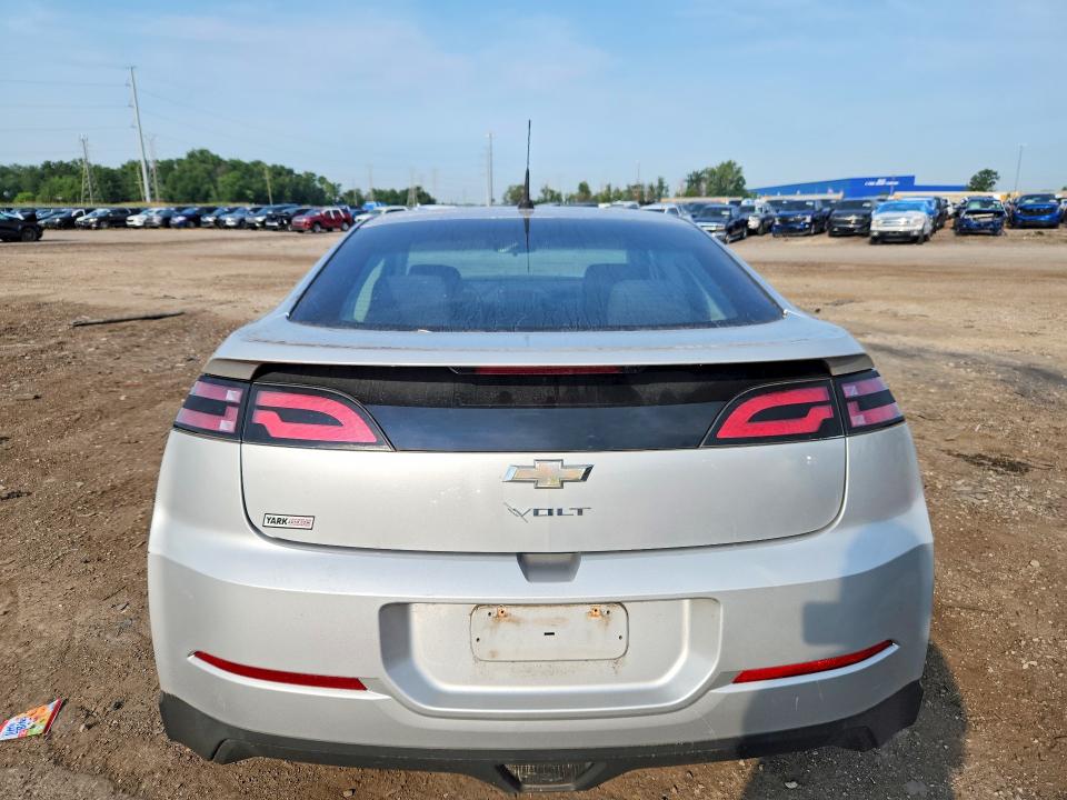 Photo 6 from auction – 2014 CHEVROLET VOLT with VIN 1G1RA6E4XEU149270