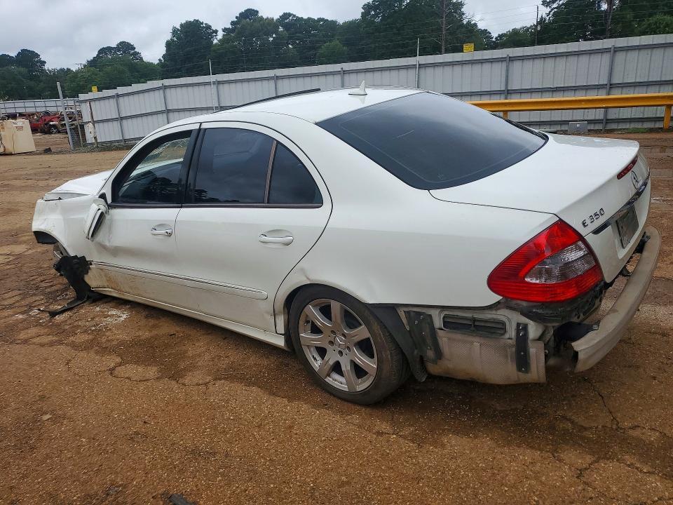 Снимка 2 от търг – 2007 MERCEDES-BENZ E с VIN WDBUF56X27B034200
