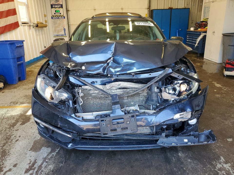 Photo 5 from auction – 2019 HONDA CIVIC with VIN 19XFC1F31KE200145